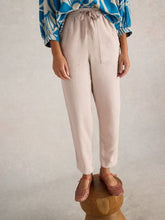 Load image into Gallery viewer, White Stuff - Elle Linen Blend Trouser in Light Natural
