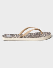 Load image into Gallery viewer, Crew Clothing - Flip Flops in Tan Leopard Print
