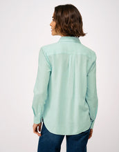 Load image into Gallery viewer, Crew Clothing - Relaxed Fit Linen Blend Shirt in Turquoise
