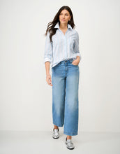 Load image into Gallery viewer, Crew Clothing - Relaxed Fit Poplin Shirt in Blue/White
