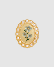 Load image into Gallery viewer, Fable - Forget Me Not Cameo Brooch
