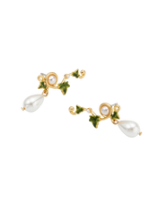 Load image into Gallery viewer, Fable - Ivy Pearl Climber Earrings
