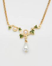 Load image into Gallery viewer, Fable - Ivy Pearl Necklace
