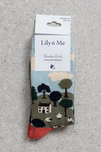Load image into Gallery viewer, Lily &amp; Me - Countryside Socks &amp; Keyring Gift Box
