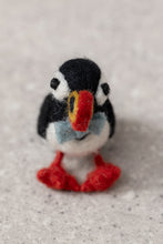 Load image into Gallery viewer, Lily &amp; Me - Puffin Keyring
