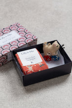 Load image into Gallery viewer, Lily &amp; Me - Roller Cats Socks &amp; Keyring Gift Box
