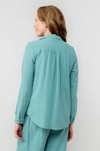 Load image into Gallery viewer, Lily &amp; Me - Savannah Seersucker Shirt in Ocean
