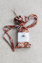 Load image into Gallery viewer, Lily &amp; Me - Soap On A Rope Gift Bag
