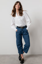 Load image into Gallery viewer, Lily &amp; Me - Wayfaring Blouse Plain Check in White
