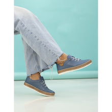 Load image into Gallery viewer, Lunar -  Evie Leather Plimsoll in Mid Blue
