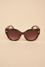 Load image into Gallery viewer, Powder - Bailey Sunglasses in Tortoiseshell
