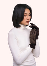 Load image into Gallery viewer, Powder - Penelope Gloves in Chocolate
