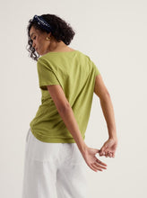 Load image into Gallery viewer, Sea Salt - Appletree T-Shirt in Avocado
