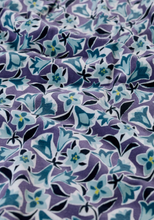 Load image into Gallery viewer, Sea Salt - Appletree T-Shirt in Paper Bellflower Bilberry
