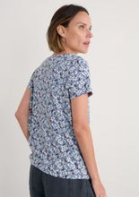 Load image into Gallery viewer, Sea Salt - Appletree T-Shirt in Paper Bellflower Bilberry

