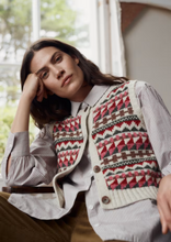 Load image into Gallery viewer, Sea Salt - Dawson Pick Vest Fairisle in Zig Zag Geo Aran Red Sail
