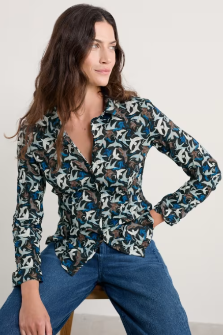 Sea Salt - Larissa Shirt in Swooping Birds Onyx