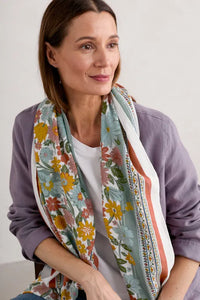 Sea Salt - Summer Scarf - Flowering Border Chalk