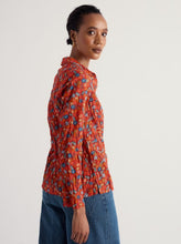 Load image into Gallery viewer, Sea Salt - Larissa Shirt in Tomato Blooms Cinnamon
