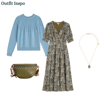 Load image into Gallery viewer, Sea Salt - Stone Chat Jumper in Spring Sky
