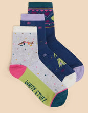 Load image into Gallery viewer, White Stuff - 3 Pack Christmas Ankle Socks
