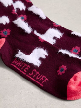 Load image into Gallery viewer, White Stuff - Fluffy Ankle Sock in Dark Plum
