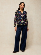 Load image into Gallery viewer, White Stuff - Weaver Notch Long Sleeve Tee in Navy Print
