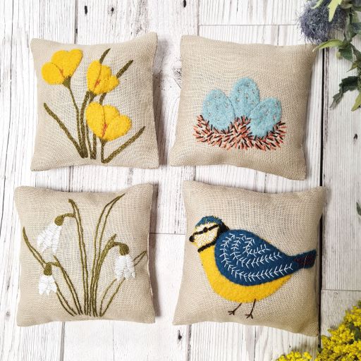 Corinne Lapierre - Linen Lavender Embroidery Bag Kit Spring Garden